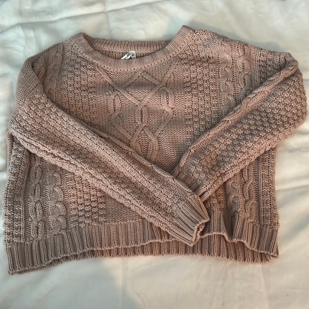 cute pink sweater from Mudd with no tears or stains in perfect condition